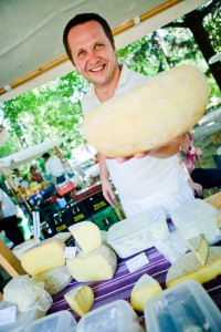 1474591_584103124995322_706218911_n