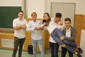 Fesztiválszervezésben próbálták ki magukat a középsikolások a Kutatók Éjszakáján